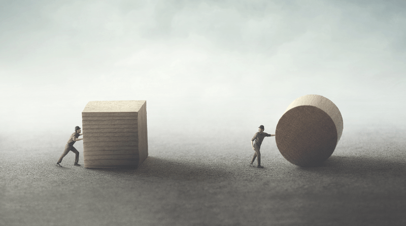 Persone che spostano ostacoli: problem solving skill